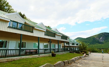 Attitash Motel & Suites บาร์ทเล็ตต์ ภายนอก รูปภาพ
